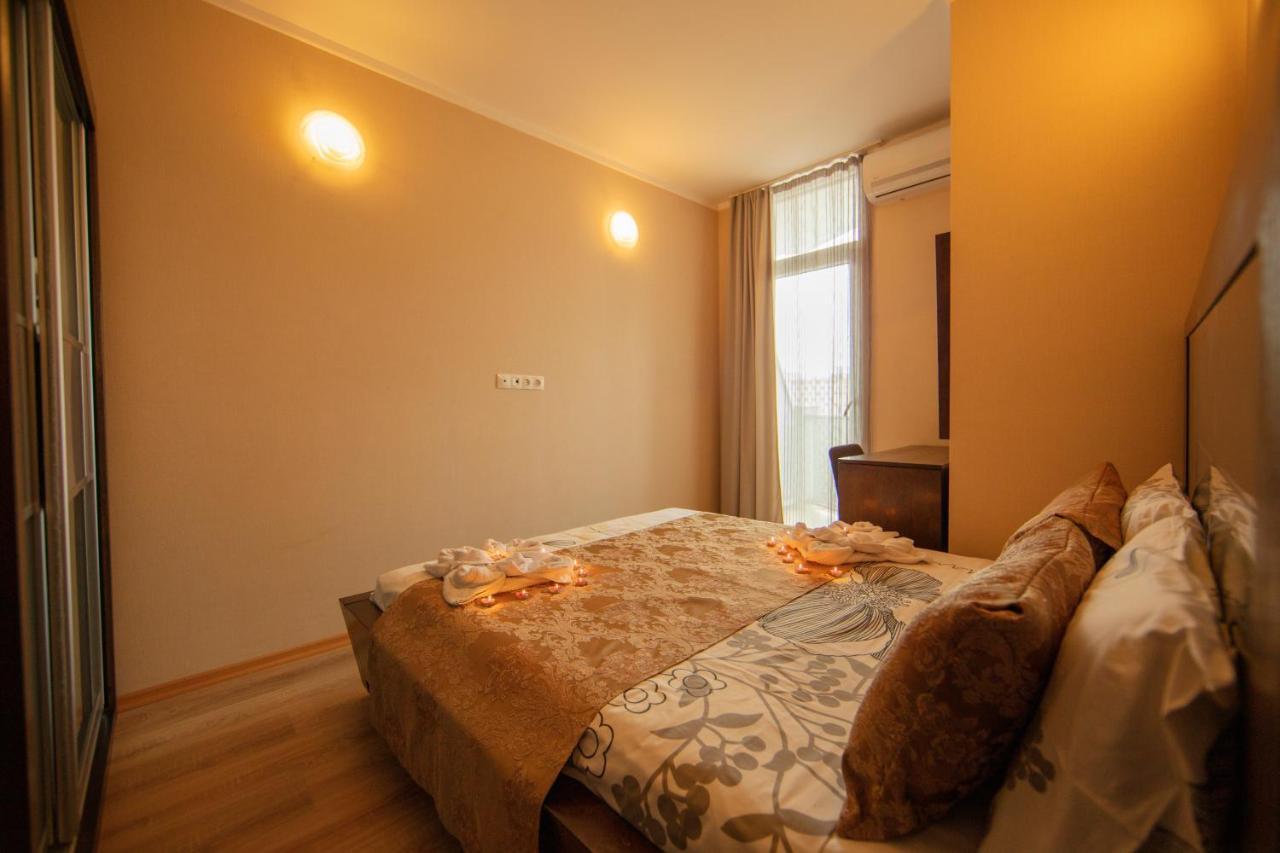 Tower Apartments Батуми Экстерьер фото