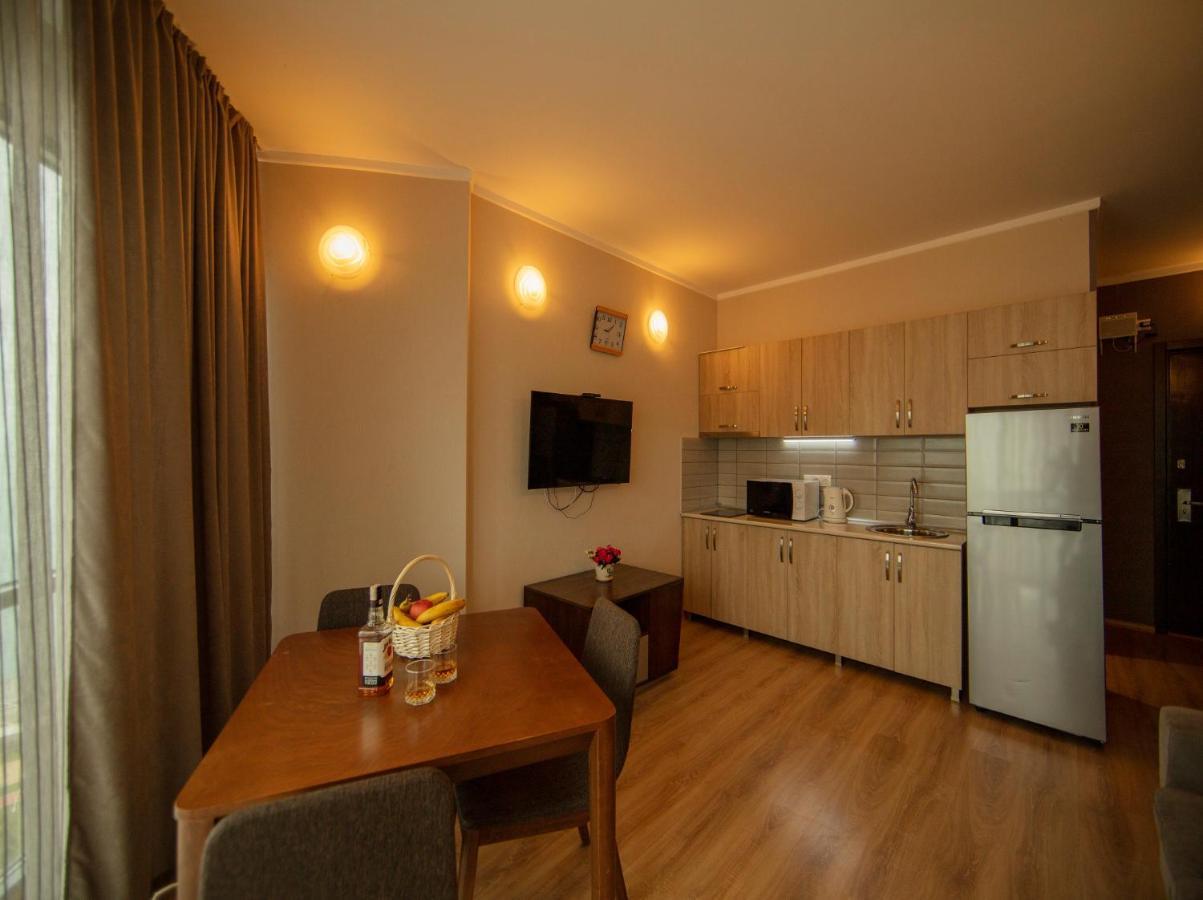Tower Apartments Батуми Экстерьер фото
