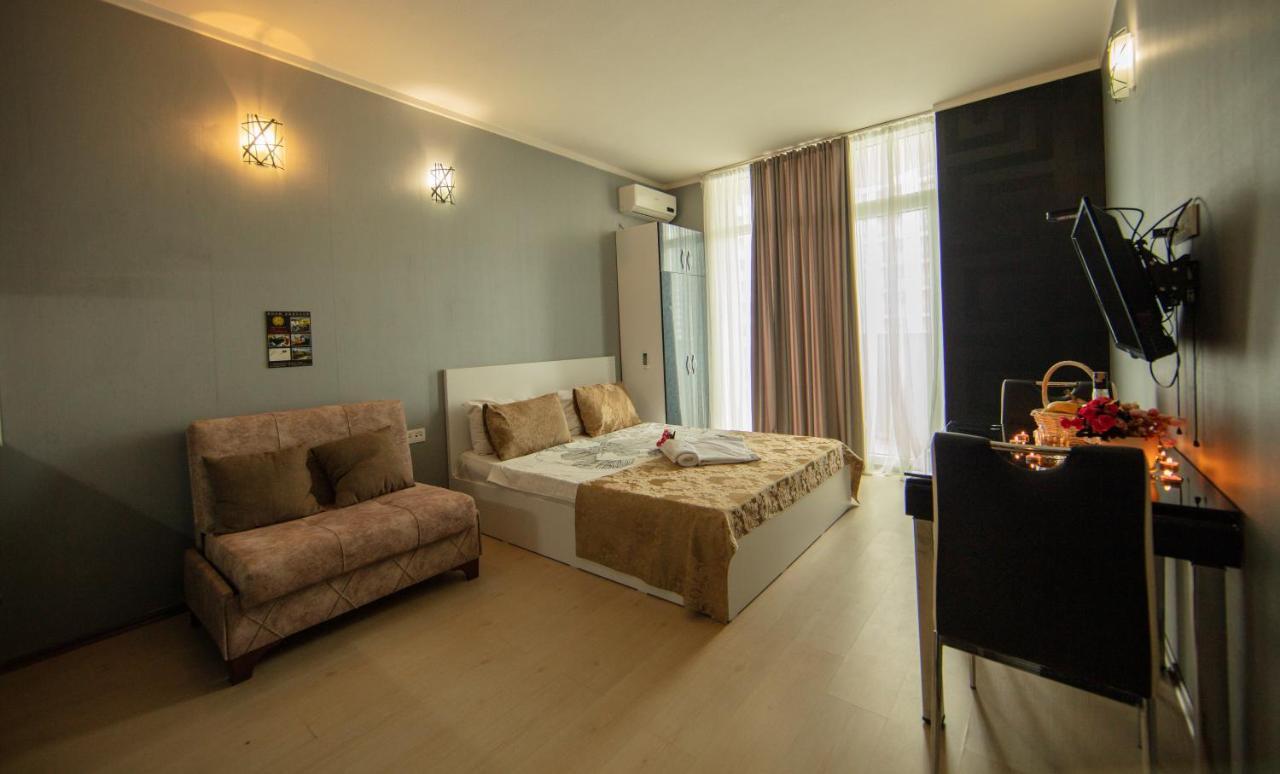 Tower Apartments Батуми Экстерьер фото