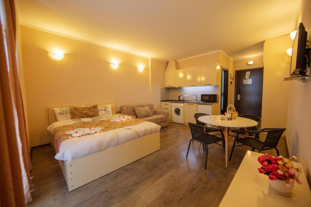 Tower Apartments Батуми Экстерьер фото