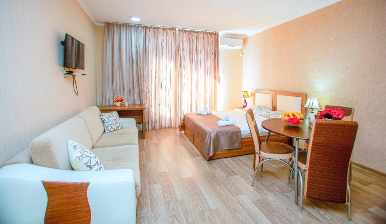 Tower Apartments Батуми Экстерьер фото